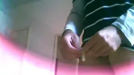 滿意的德國男子氣概在臉上自由射液小雞