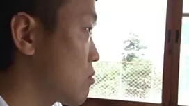 這個男人輪流他媽的兩個多汁的美女，讓他成為kuni