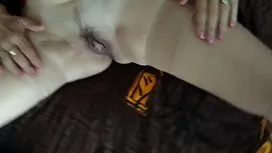 兩個曬黑的巴西母狗他媽的情人三人組