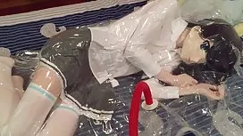 一名男子恍恍惚惚地闖入妓女