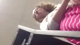 有一個大雞巴的白人亂搞黑人婦女