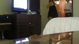 藍色性兩個英俊的寬床上