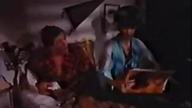 老公與小陰莖被迫看著他的妻子chpokaet黑人